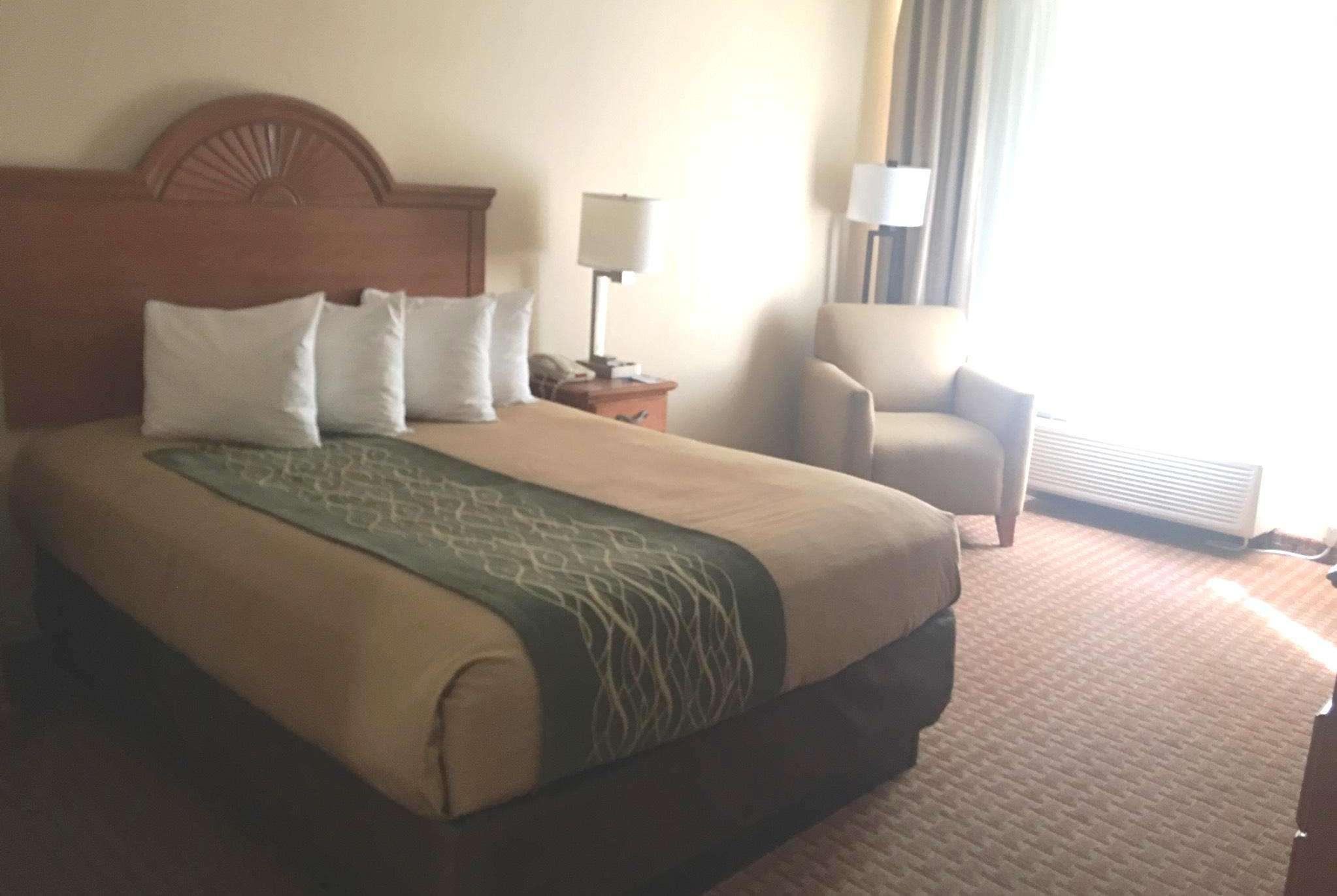 Super 8 By Wyndham Great Bend Hotel Bagian luar foto