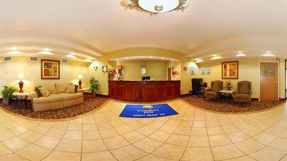 Super 8 By Wyndham Great Bend Hotel Bagian luar foto