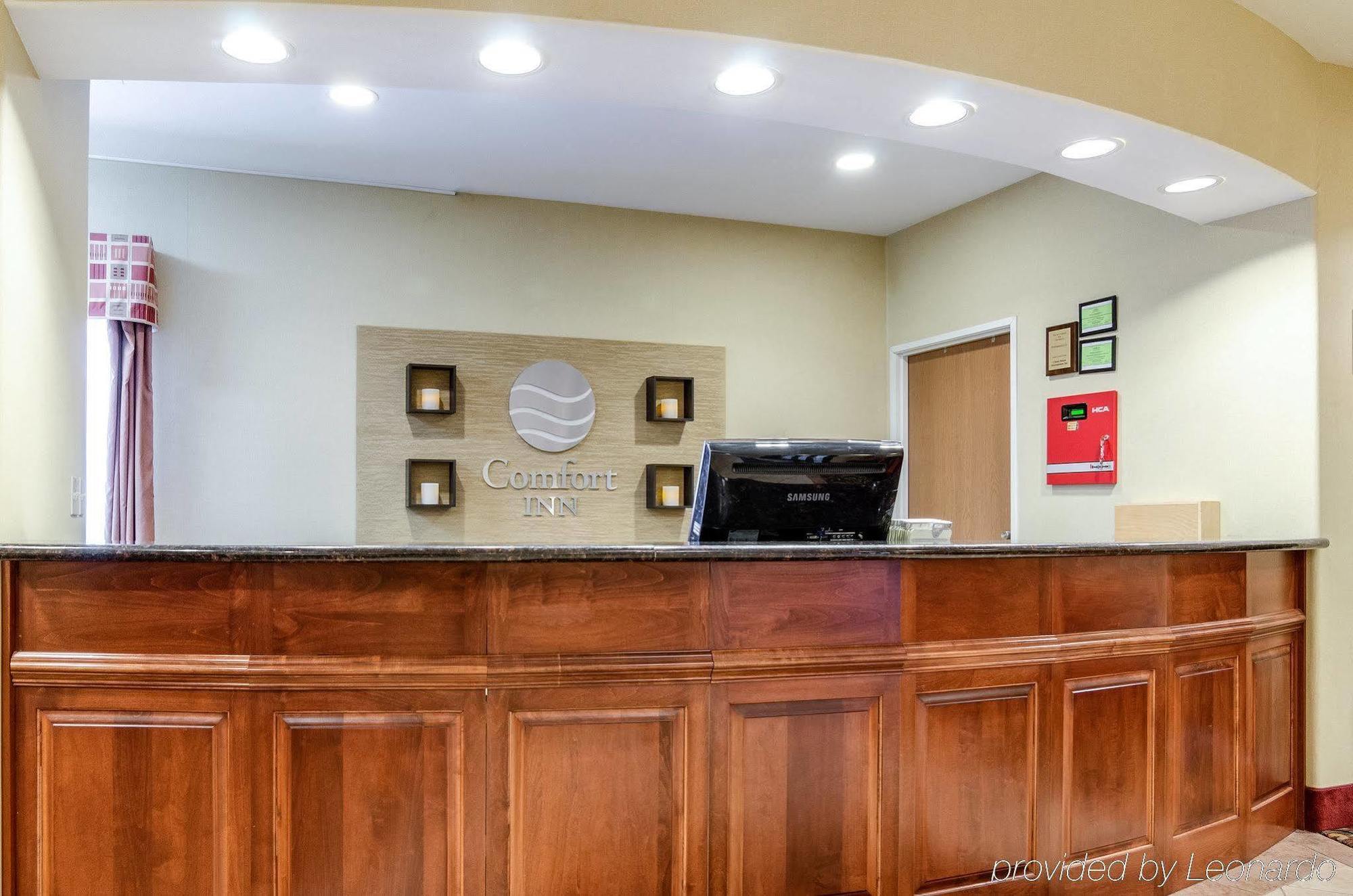 Super 8 By Wyndham Great Bend Hotel Bagian luar foto