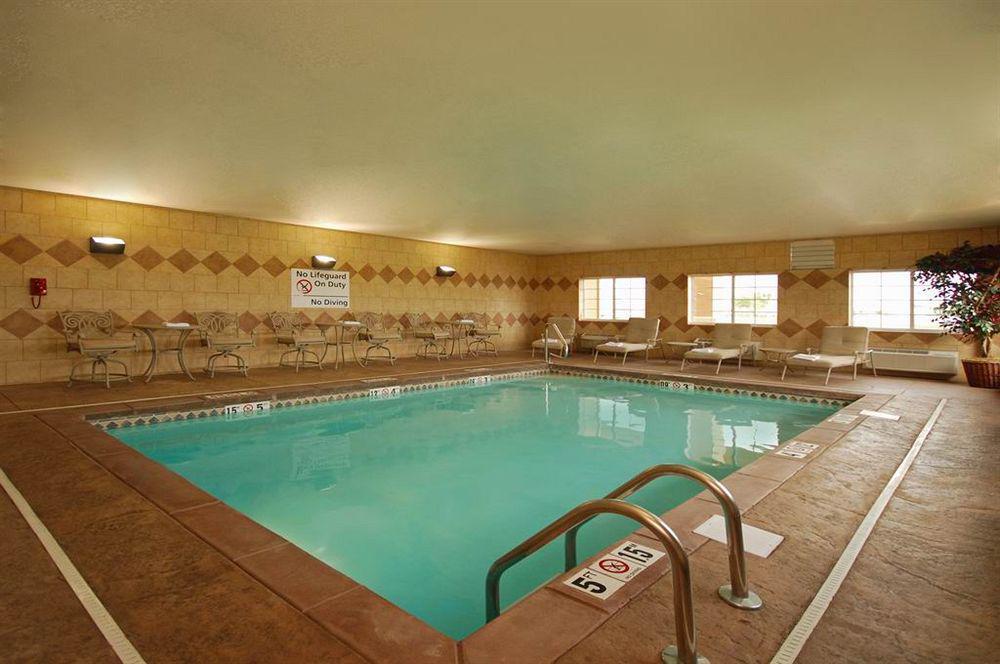 Super 8 By Wyndham Great Bend Hotel Fasilitas foto